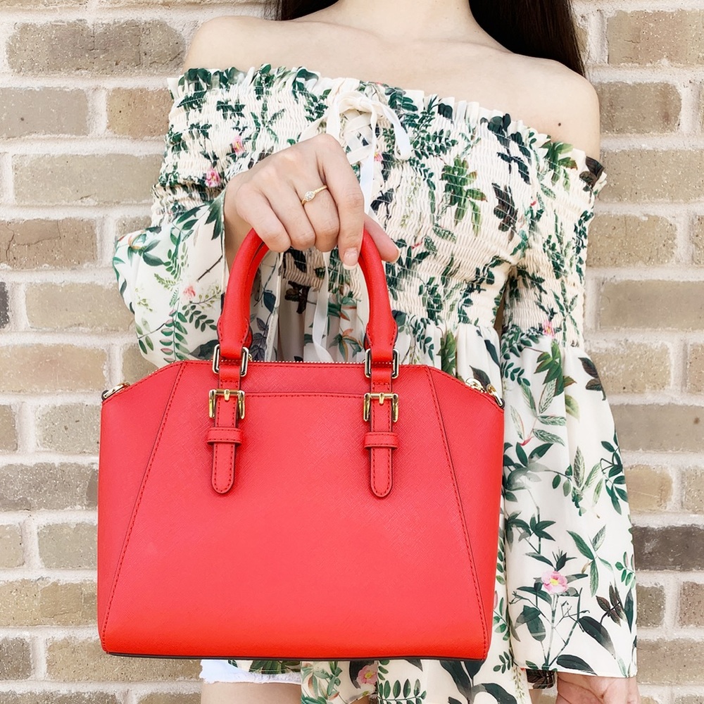 Gaby’sBags👜💕- NWT Michael Kors Medium Crossbody - Picture 3 of 4